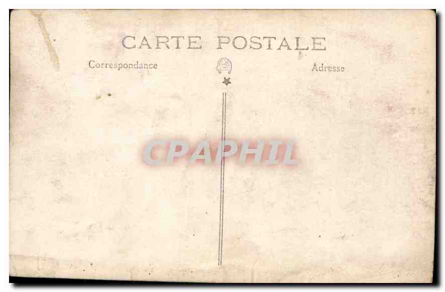Jeune femme en tenue d'époque — Photo studio — Photo Guillaume, 23 Rue du Château, Alise-Sainte-Reparate — Reverso