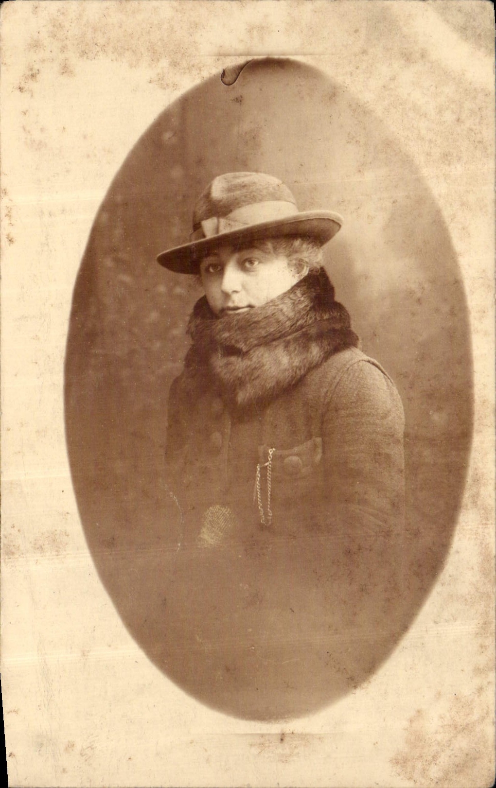 Portrait d'une femme — éditeur Cullata-Poste, n° 176329