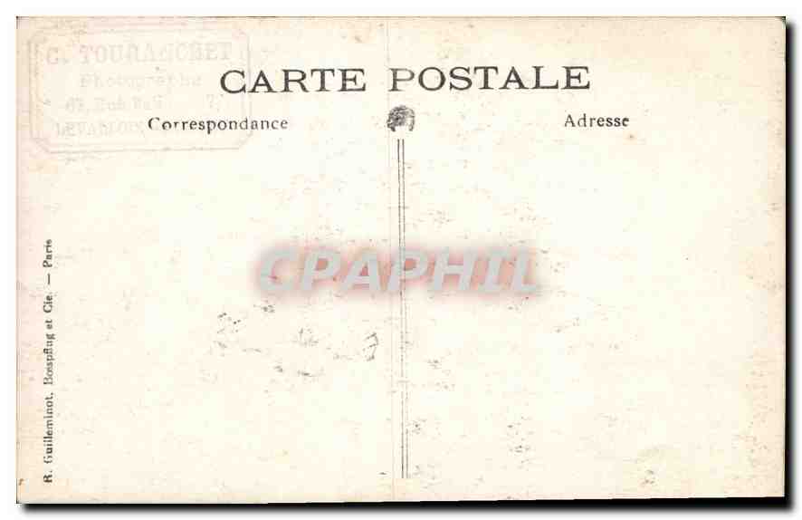 Jeune femme en robe noire — studio — G. Touranchet, Paris — Reverso