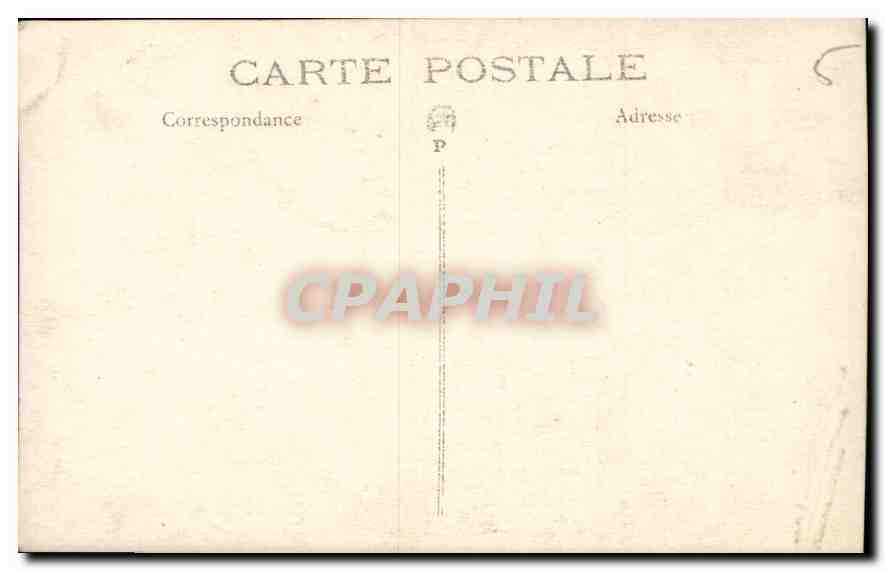 Portrait d'un homme à la moustache — devant un bâtiment — studio G. Rose — Reverso