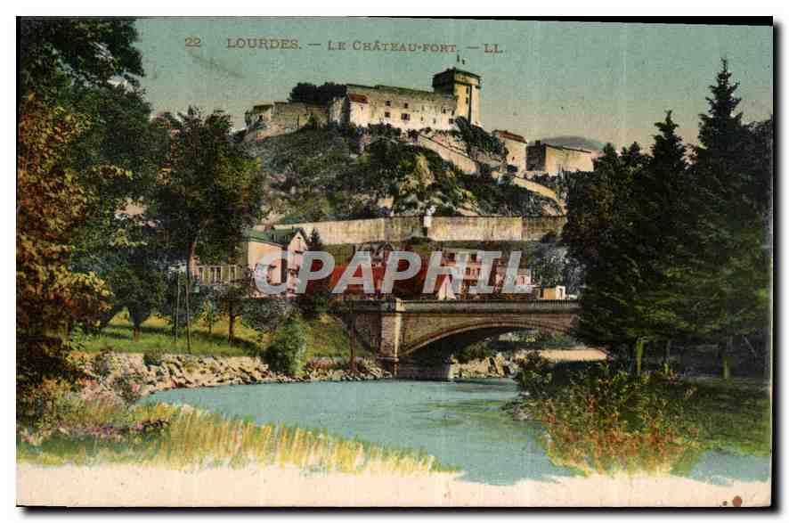CPA Lourdes Le Chateau Fort 
