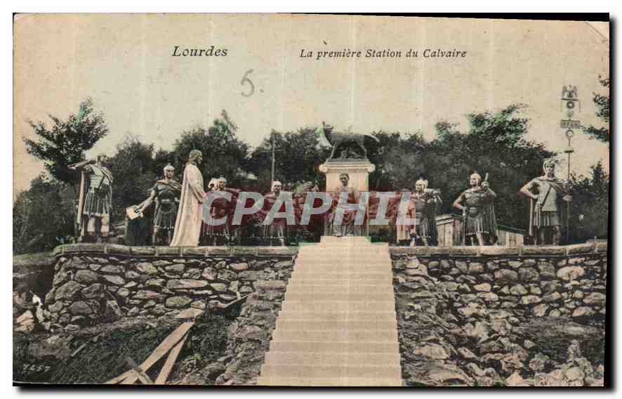 CPA Lourdes La premiere Station du Calvaire 
