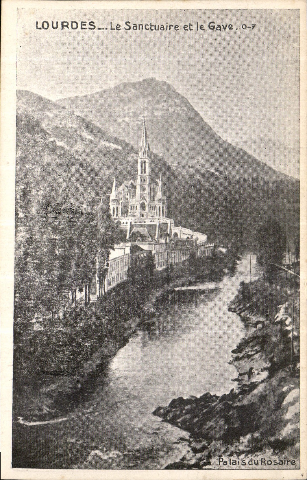 CPA Lourdes Le Sanctuaire et le Gave 