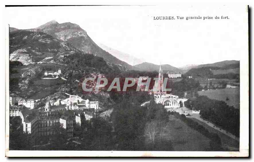 CPA Lourdes vue generale prise du fort 