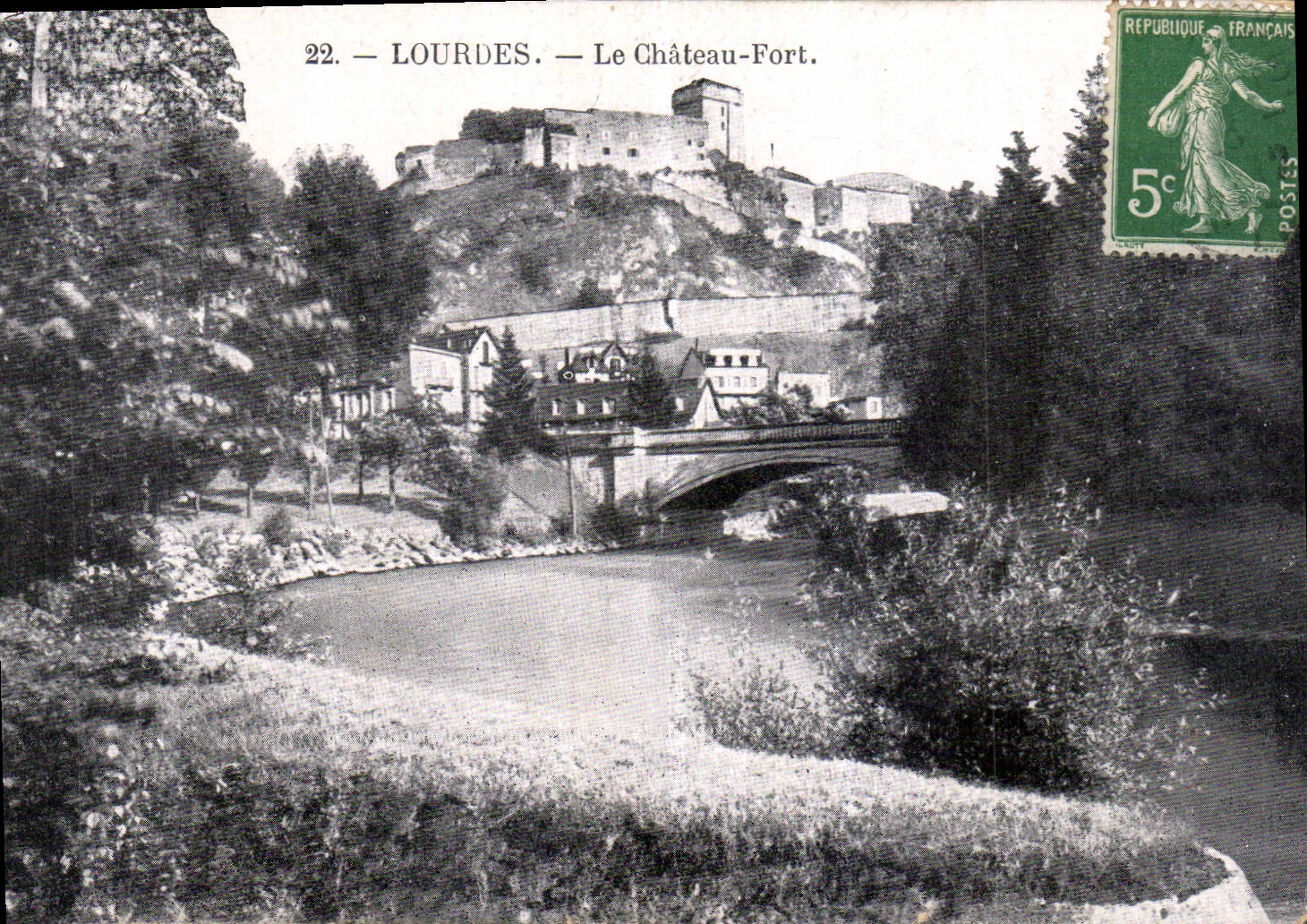 CPA Lourdes le Chateau fort 
