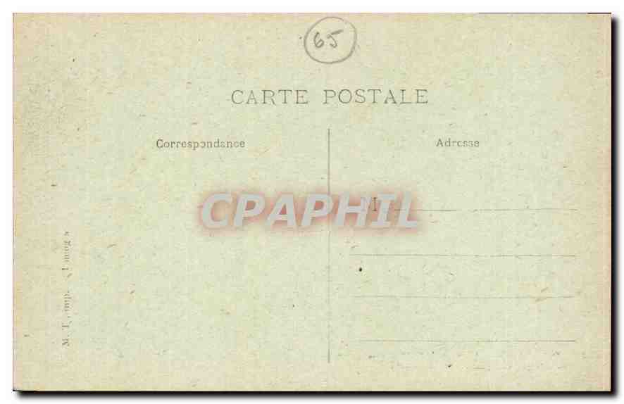CPA St Sauveur colonne de la de Berry vue generale et le Gouffre  — Back