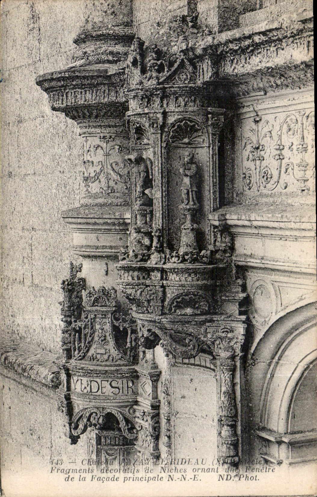 CPA Chateau de Azay le Rideau fragments decoratif de Niches ornant de la Facade principale 