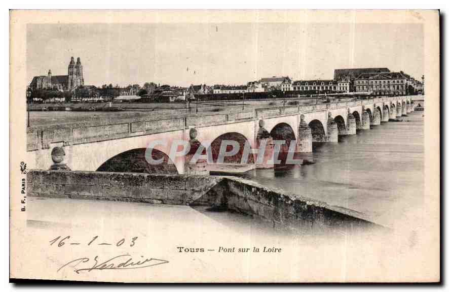 CPA Tours pont sur Loire 