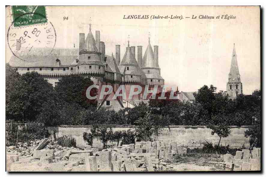 CPA Langeais Indre et Loire Le chateau et l'Eglise 