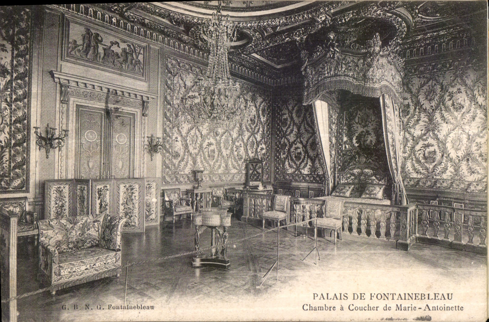 Palais de Fontainebleau — Chambre à Coucher de Marie-Antoinette — G. B. N. G. Fontainebleau