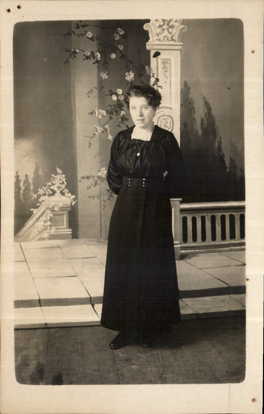 CARTE PHOTO Femme