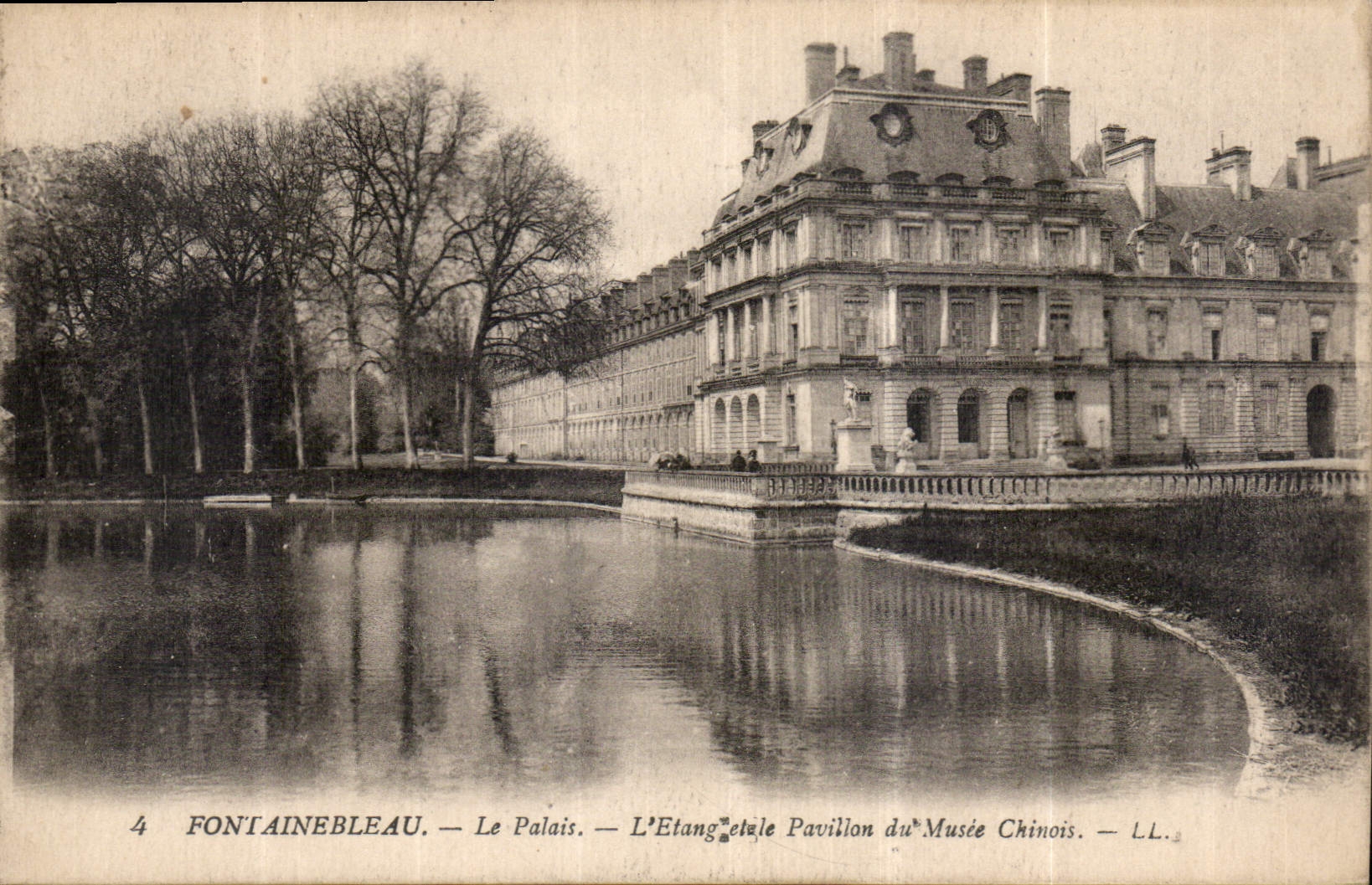 Fontainebleau — Le Palais — L'Etang et le Pavillon du Musée Chinois — LL. — n°4