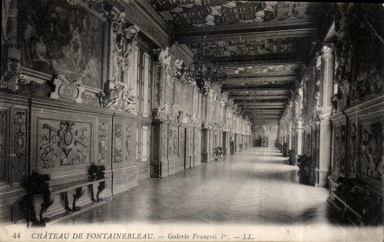 Château de Fontainebleau — Galerie François 1er — LL.