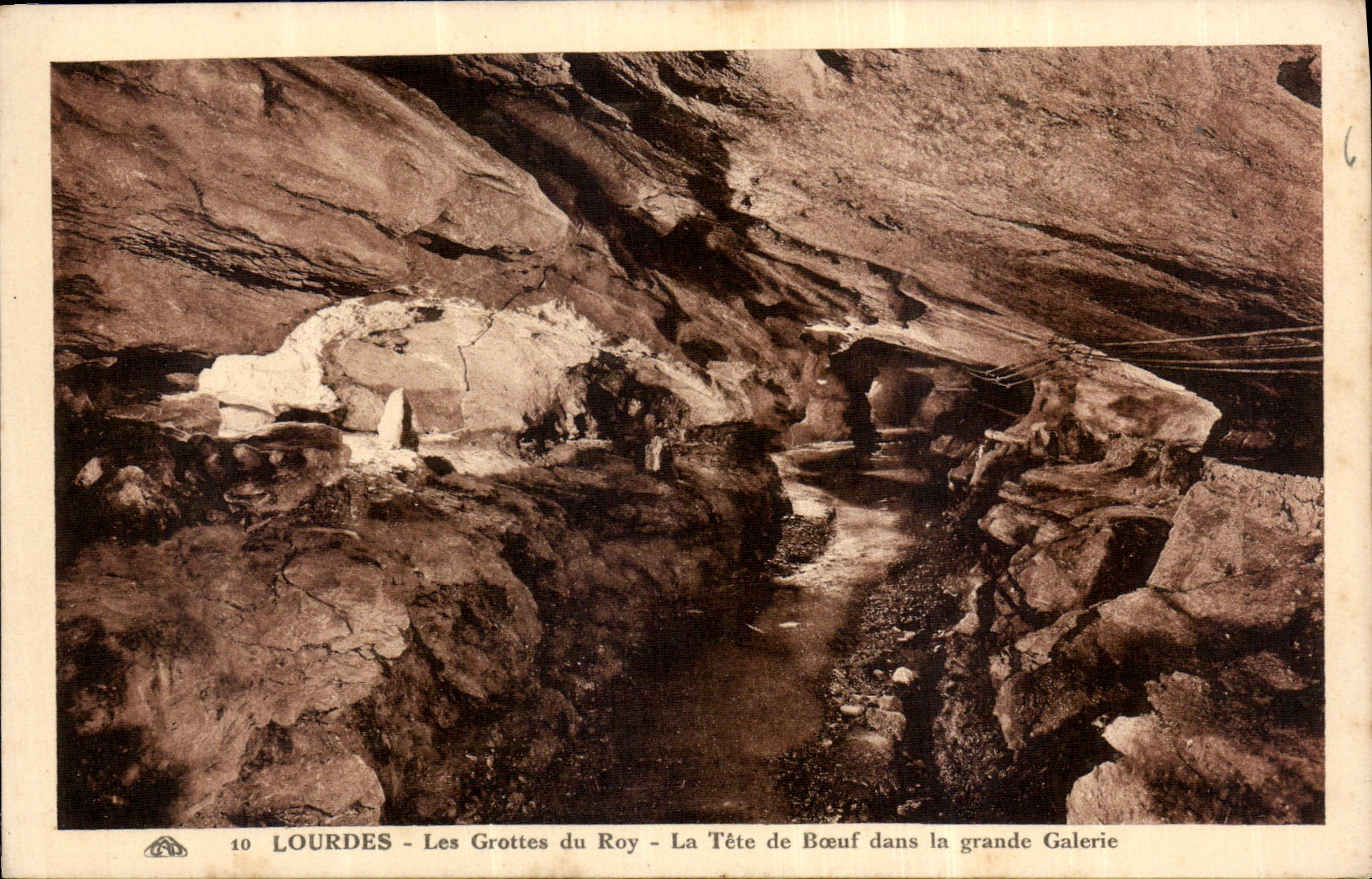 Lourdes - Les Grottes du Roy - La Tête de Bœuf dans la grande Galerie