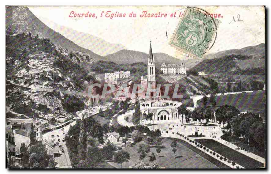 CPA Lourdes l'Eglise du Rosaire et la Basilique 