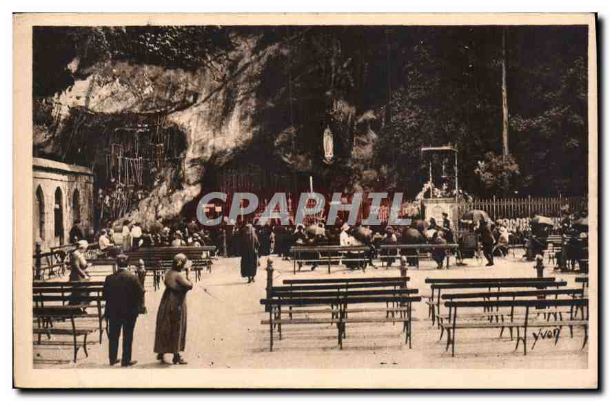 CPA Lourdes Htes Pyrenees la Grotte 
