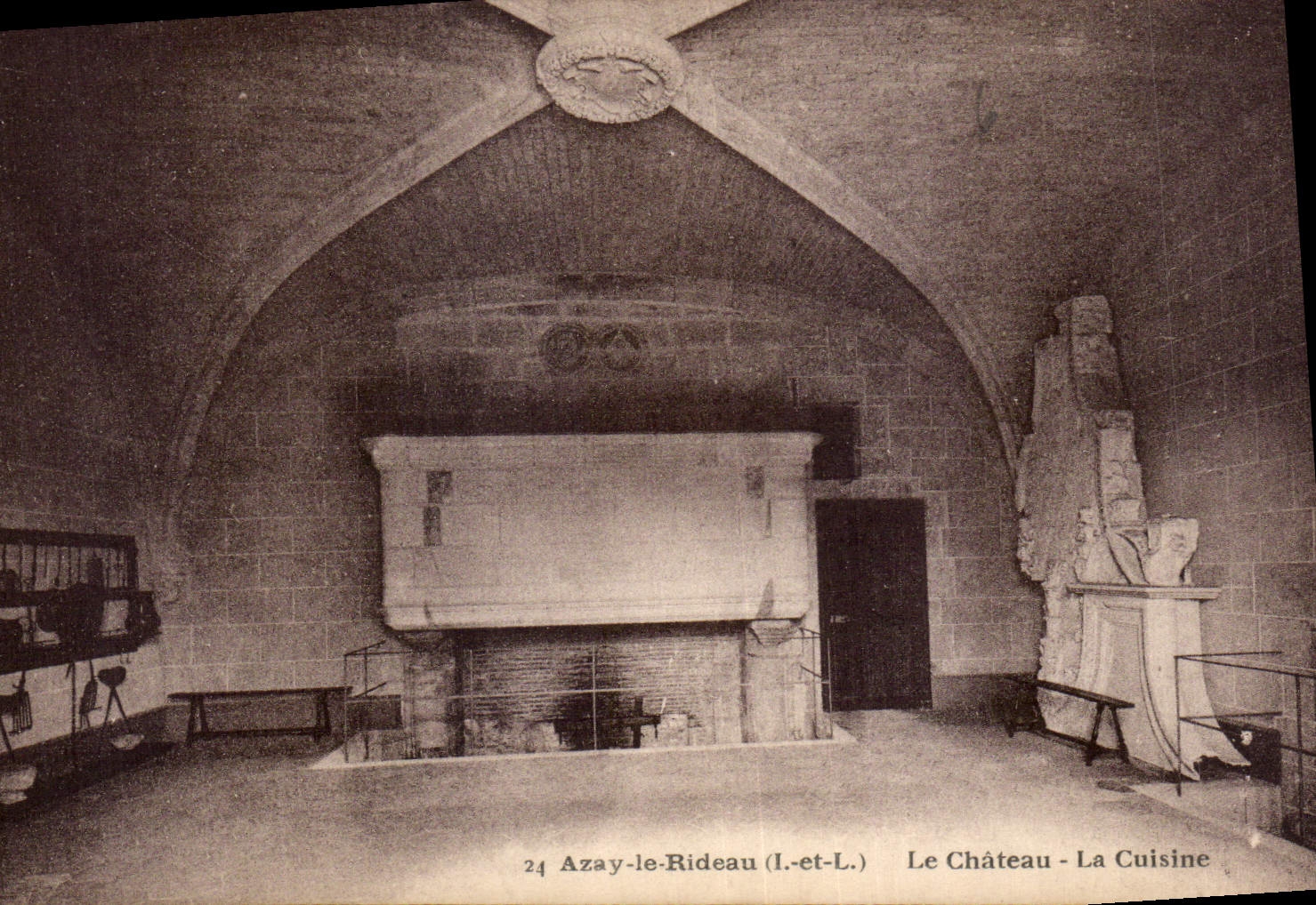 CPA Azay le Rideau I et L Le Chateau La Cuisine 