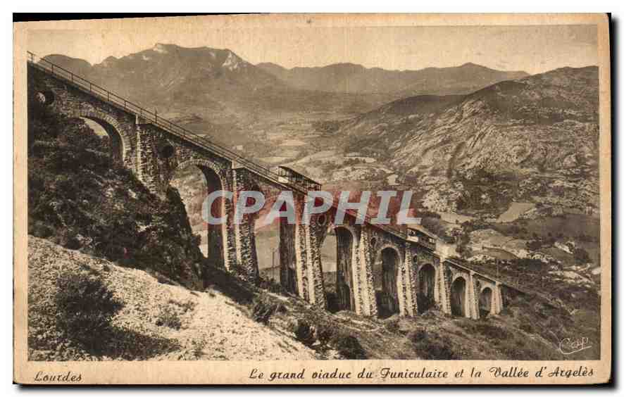 CPA Lourdes Le grand viaduc du Funiculaire et la Vallee d'Argeles 
