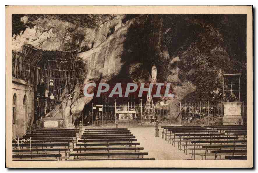 CPA Lourdes La Grotte miraculeuse 