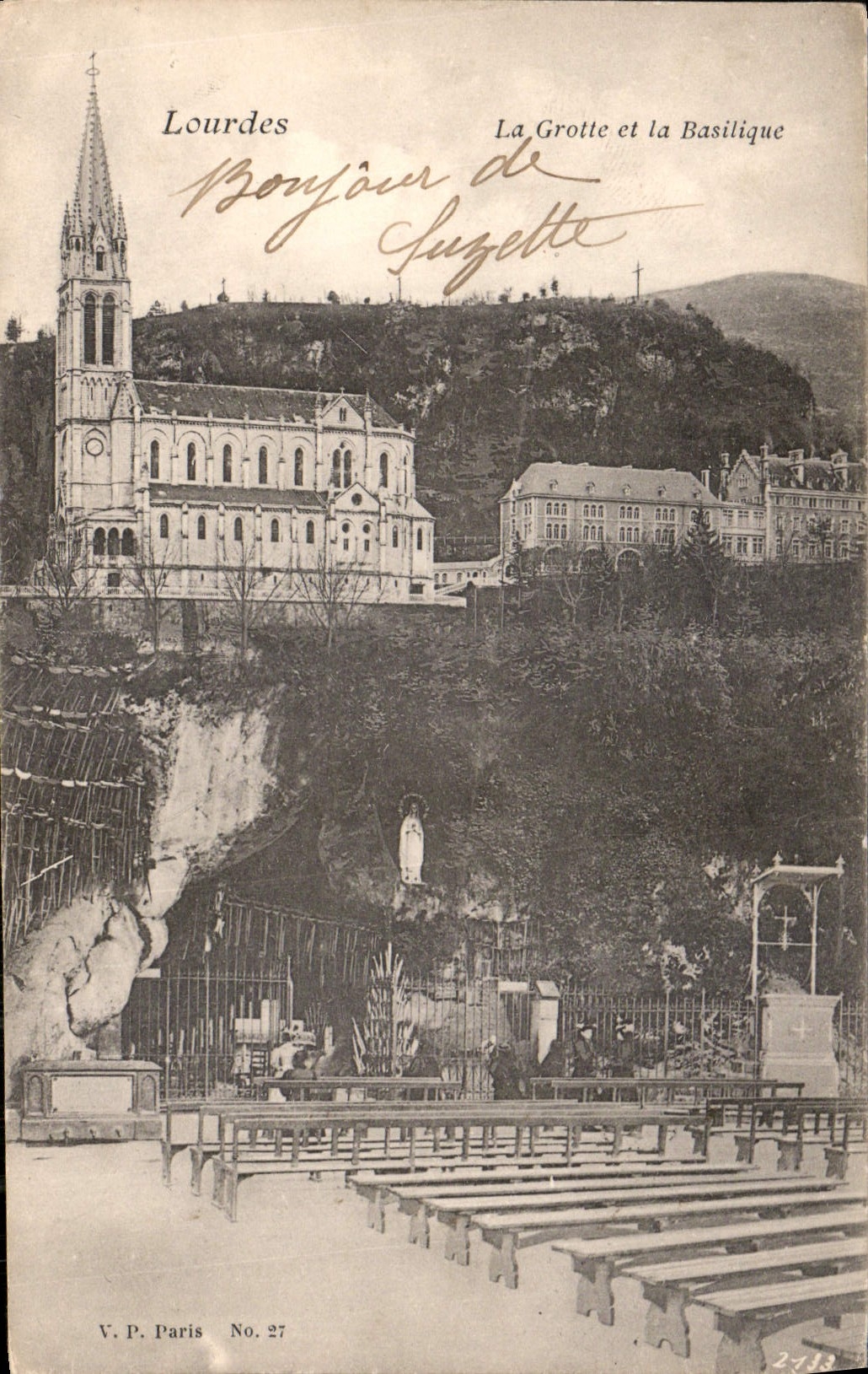 CPA Lourdes La Grotte et la Basilique 