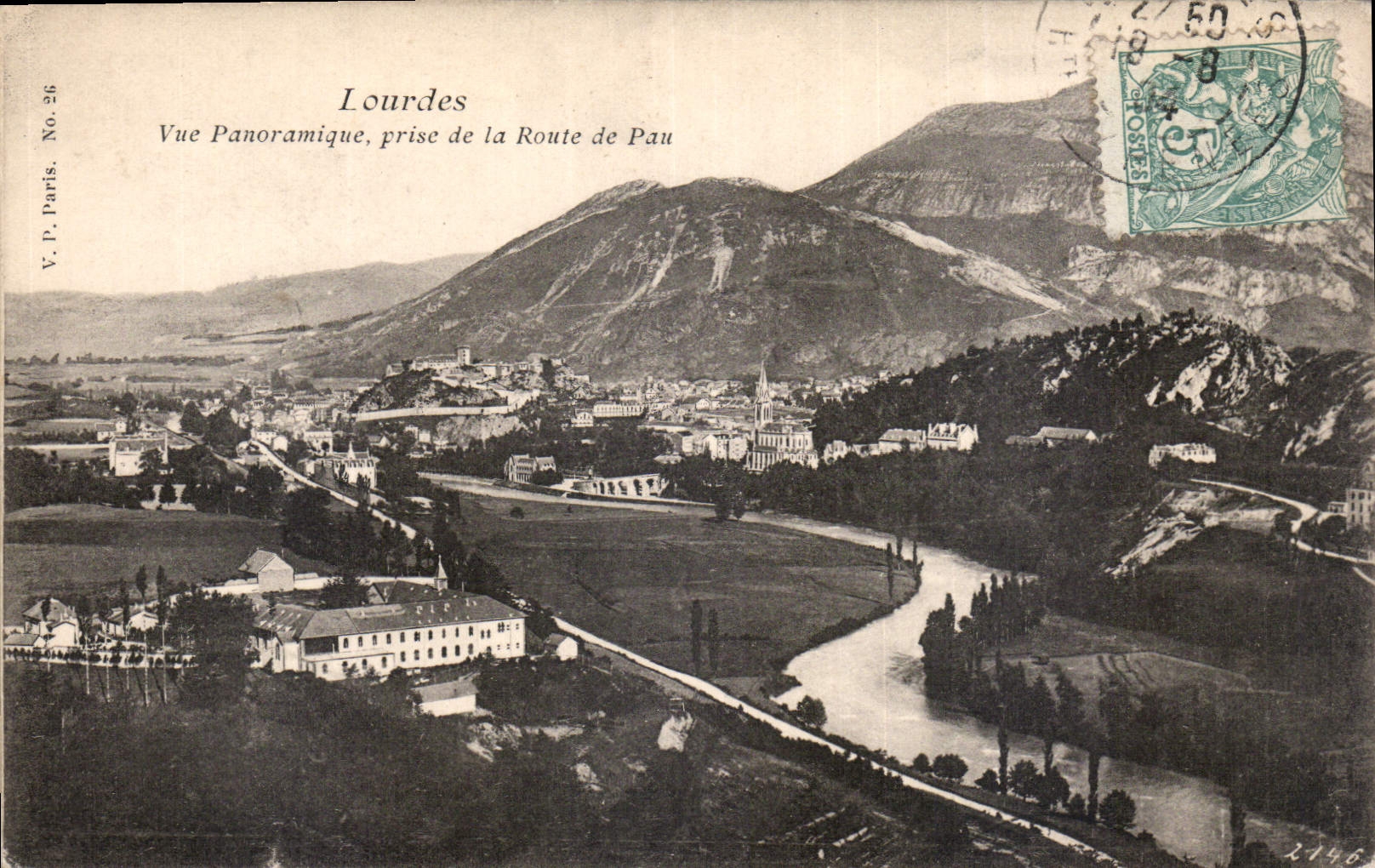 CPA Lourdes Vue panoramique prise de la Route de Pau 
