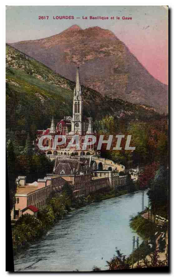 CPA Lourdes La Basilique et le Gave 