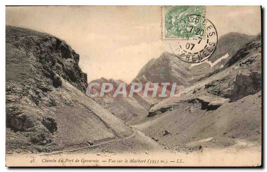 CPA Chemin du Port de Gavarnie Vue sur le Marbore 
