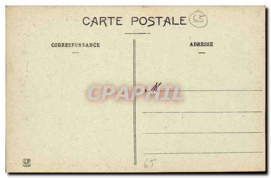 CPA Les Hautes Pyrenees Gavarnie La Vallee le Cirque et l'Hotel du Vignemale  — Verso