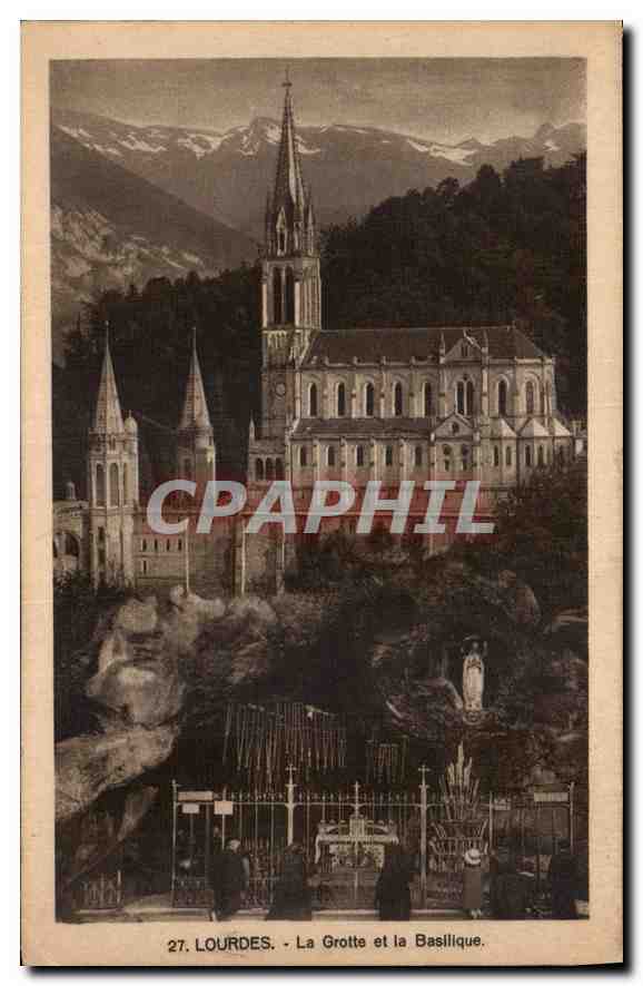 CPA Lourdes La Grotte et la Basilique 