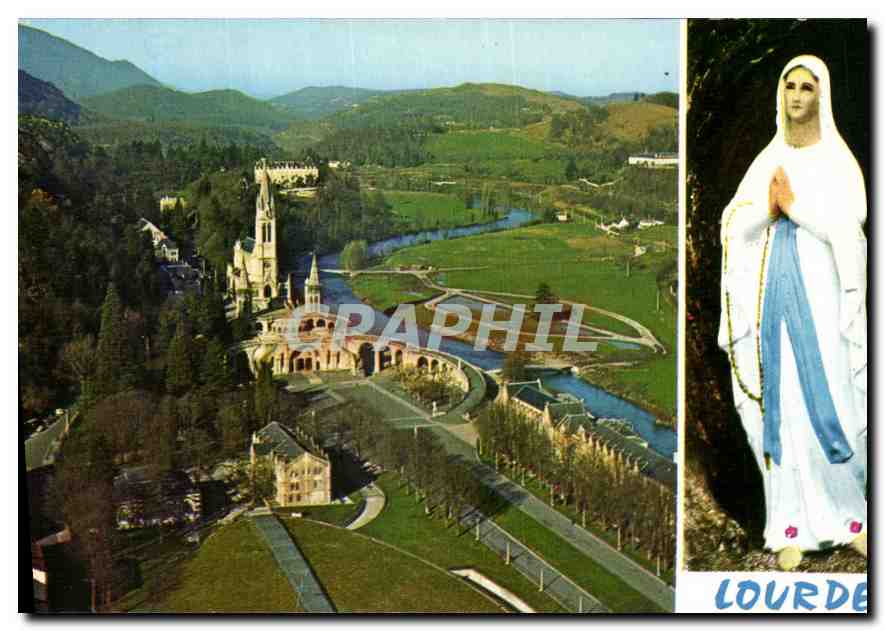 CPA Lourdes Vue generale vers les Sanctuaires 