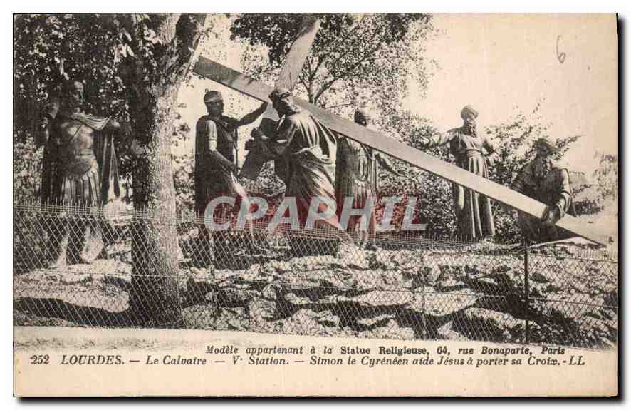 CPA Lourdes Le Calvaire V Station Simon le Cyreneen aide Jesus a porter sa Croix 
