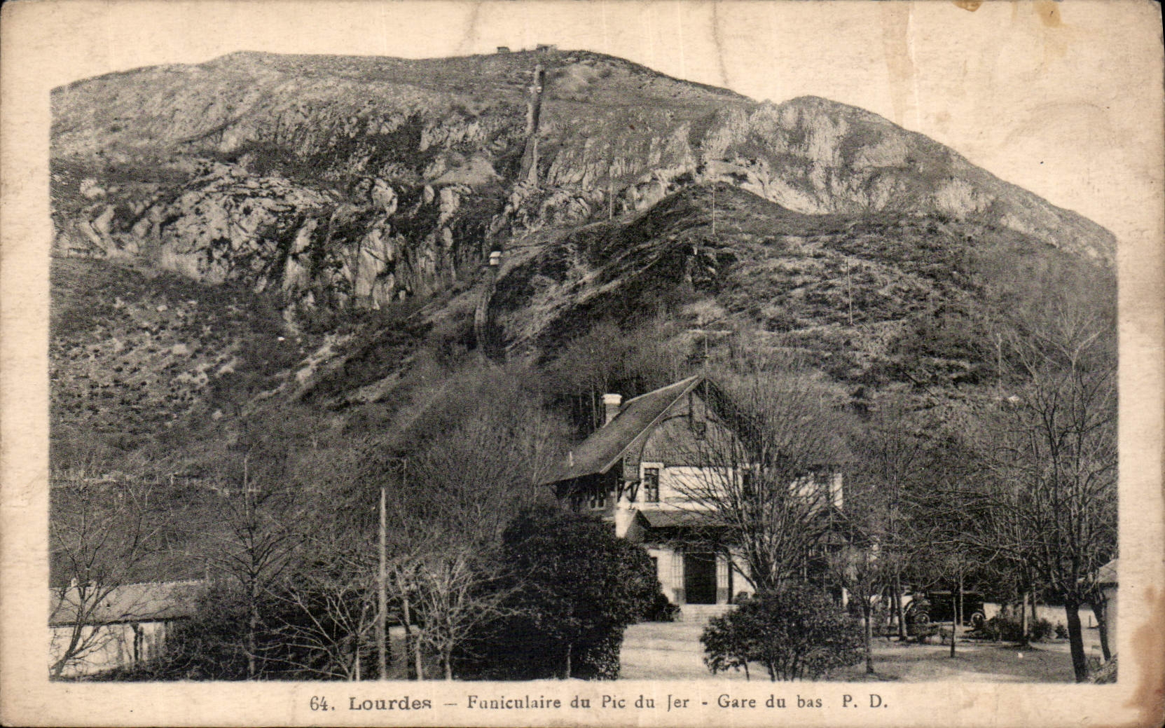 CPA Lourdes Funiculaire du Pic du Jer Gare du bas 