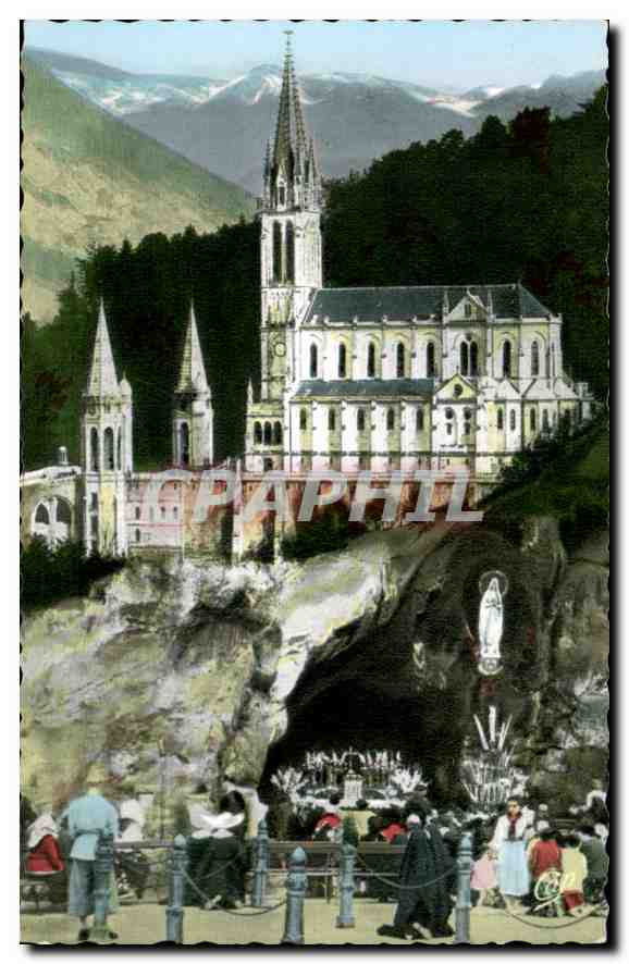 CPA Lourdes la Grotte et la Basilique 