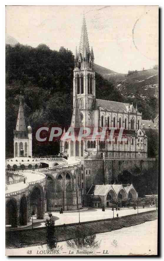 CPA Lourdes La Basilique 