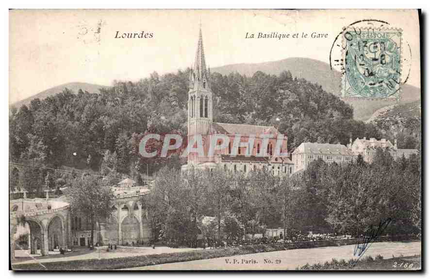CPA Lourdes La Basilique et le Gave 