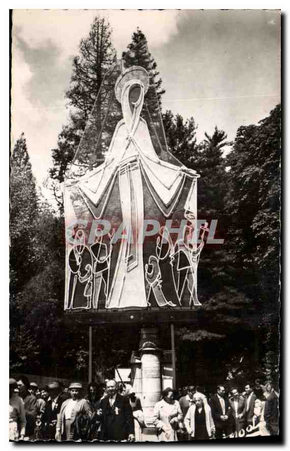 CPA Lourdes H P Vierge Lumineuse de l'entree des Sanctuaires 