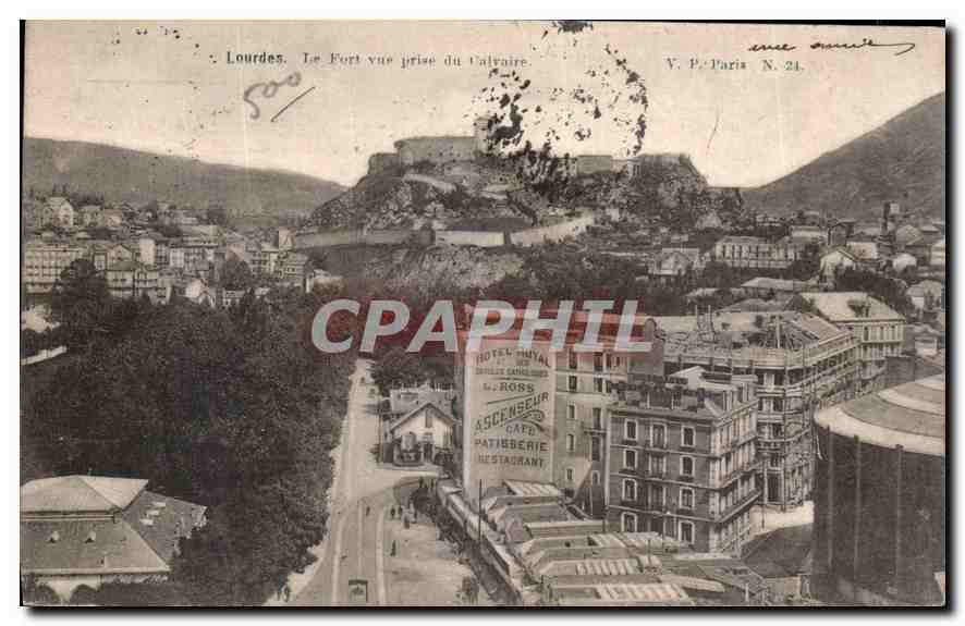 CPA Lourdes Le Fort vue prise du Calvaire 