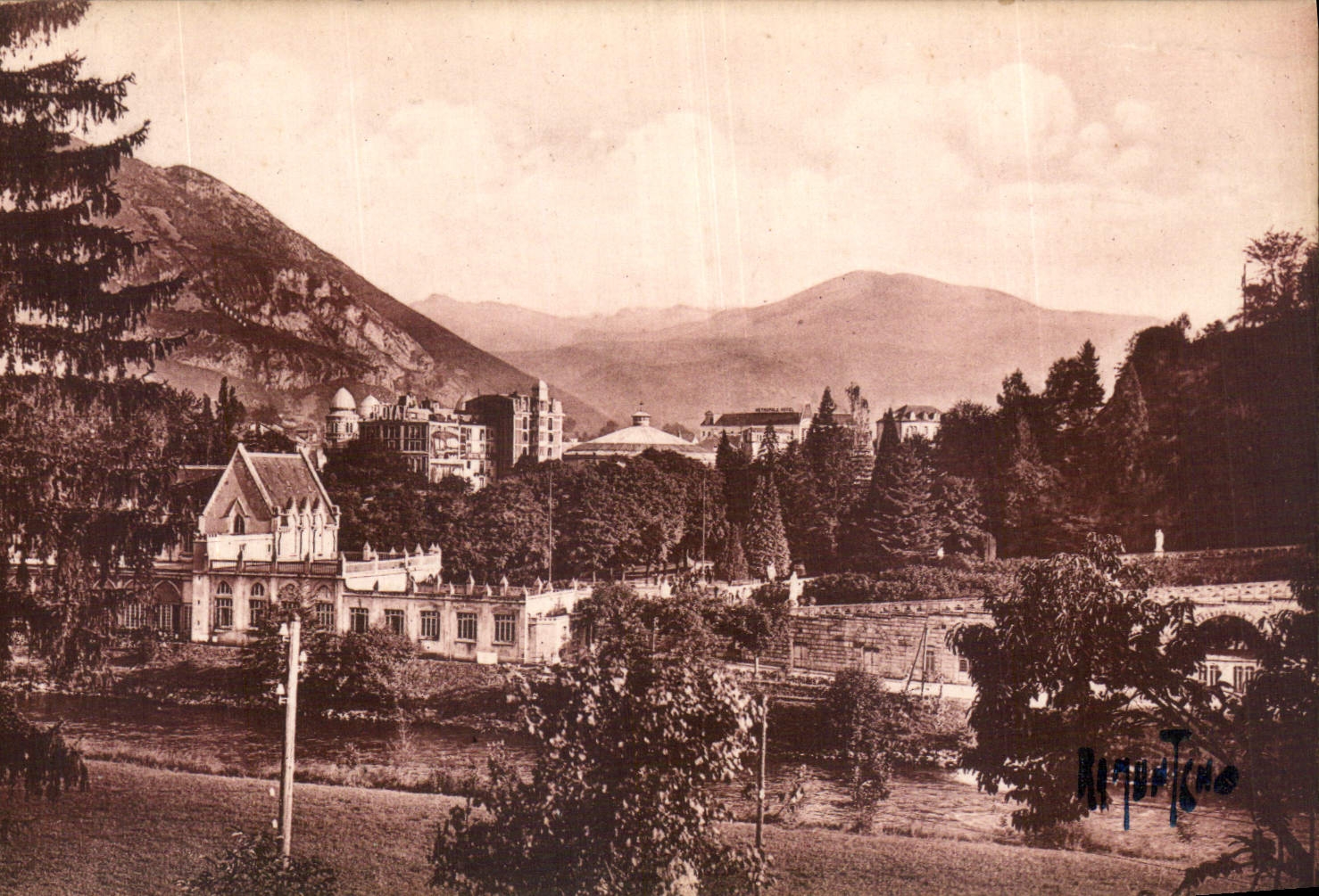 CPA Lourdes et le Pic du Jer 