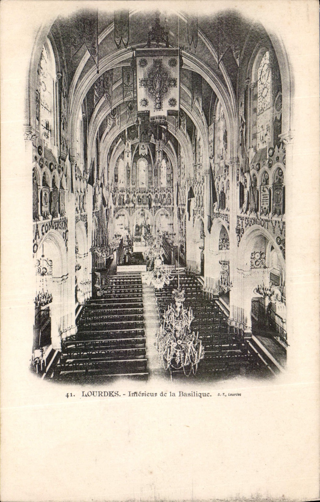 CPA Lourdes Interieur de la Basilique 