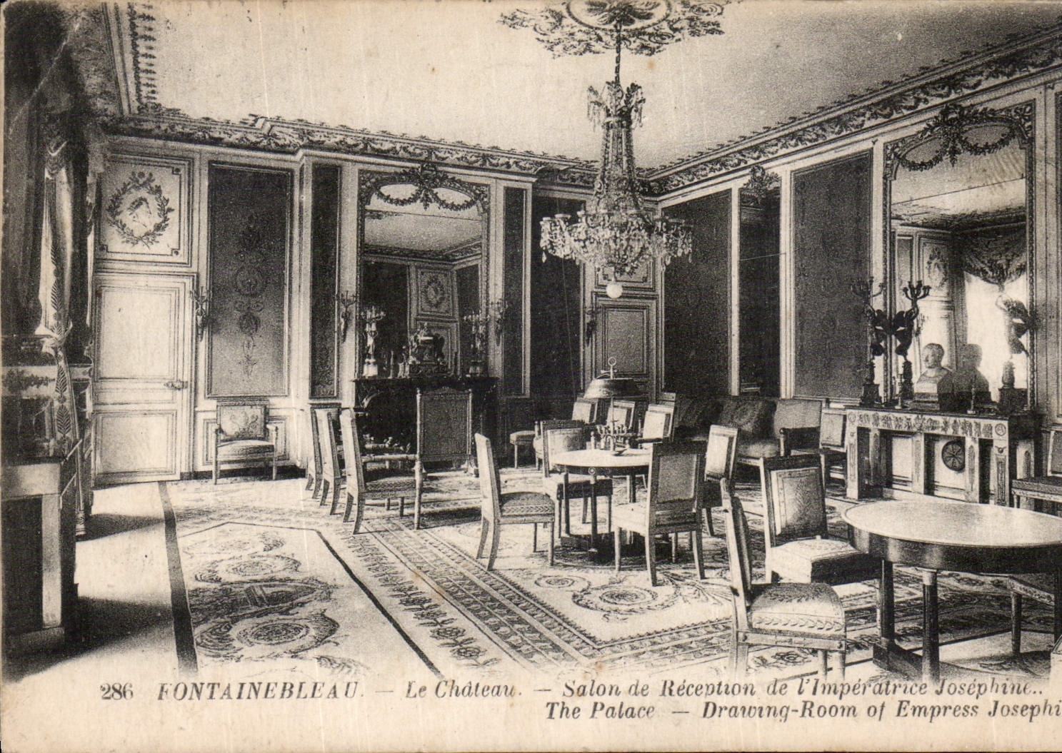 Fontainebleau — Le Château — Salon de Réception de l'Impératrice Joséphine — Drawing-Room of Empress Josephine