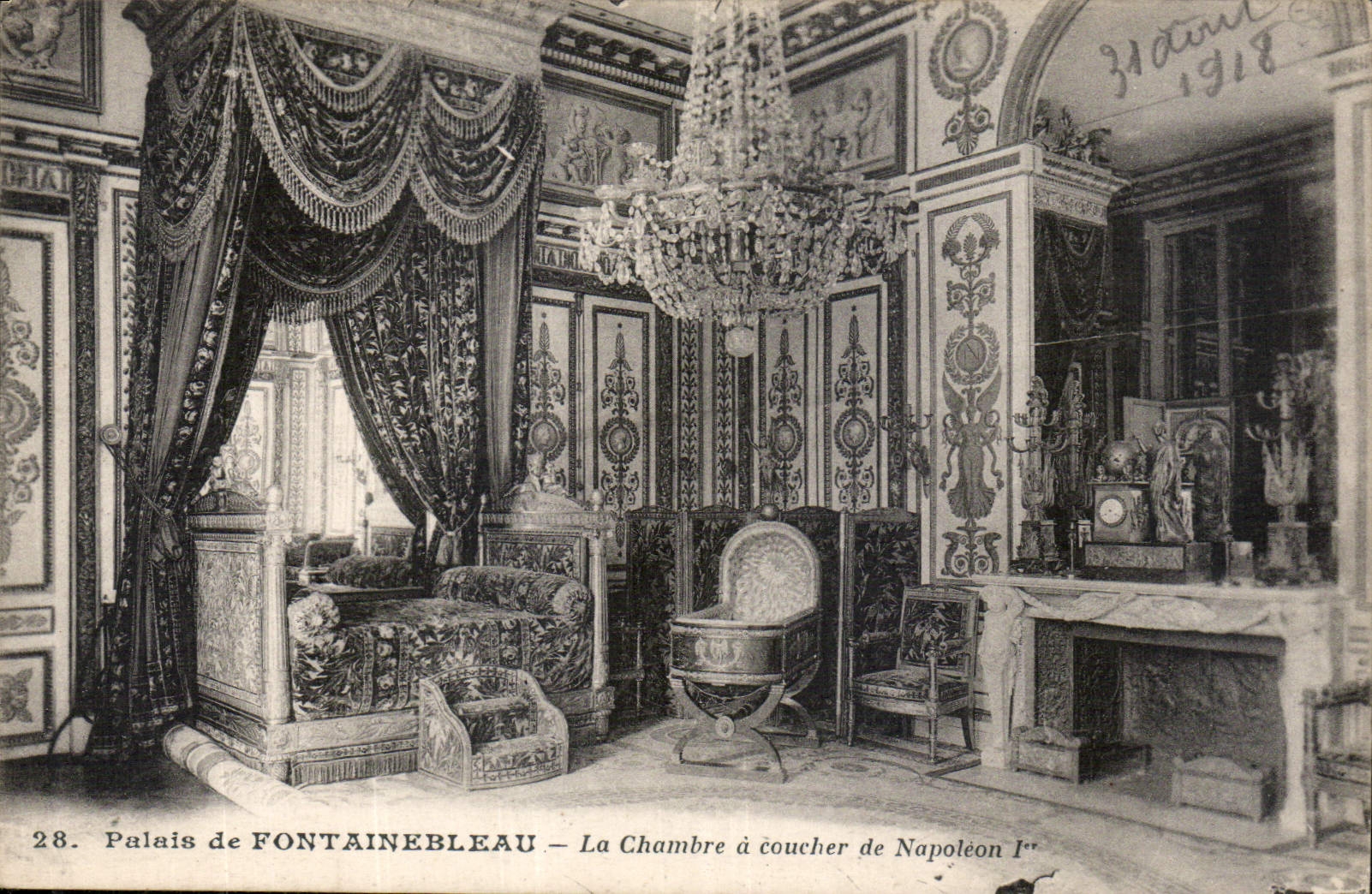 Schloss FONTAINEBLEAU — Das Schlafzimmer von Napoleon I