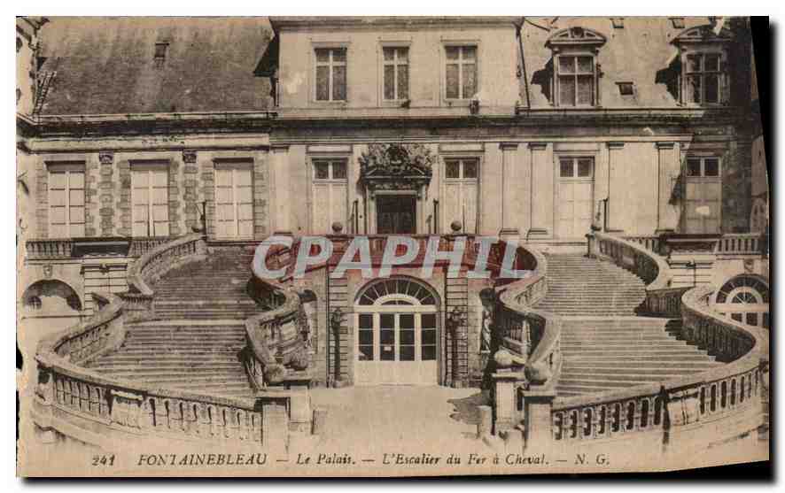 Fontainebleau — Das Schloss — Die Eisenpferdestiege — N. G.