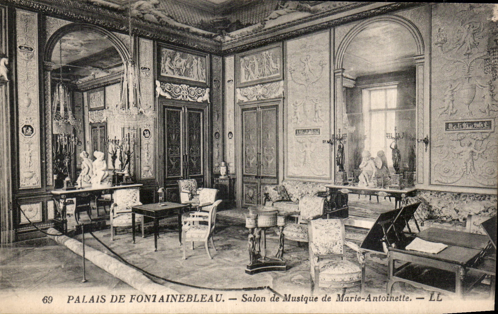 Palacio de Fontainebleau — Salón de Música de María Antonieta — LL