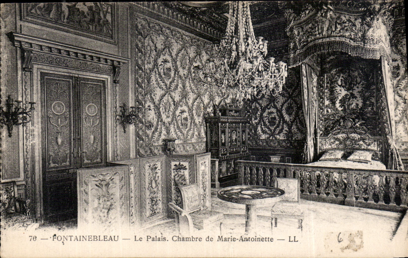 Fontainebleau — Das Schloss. Zimmer von Marie-Antoinette — LL