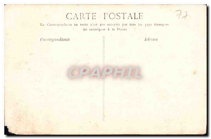 Palais de Fontainebleau — Vue prise d'un lac — Éditeur N.C. Fontainebleau — Reverso