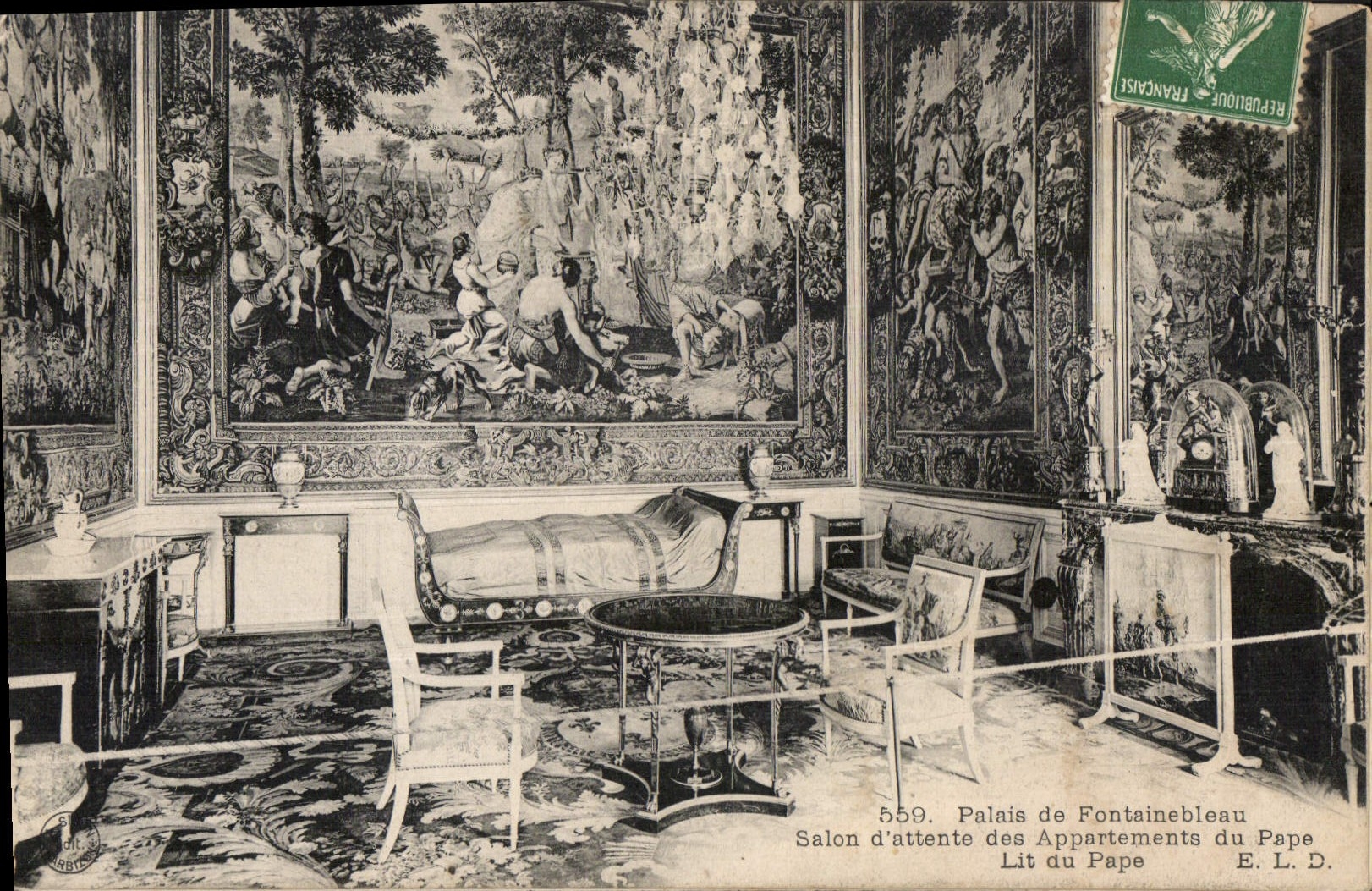 Palacio de Fontainebleau — Salón de espera de los Apartamentos del Papa — E. L. D.