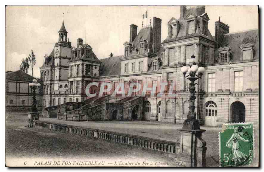 Palais de Fontainebleau — L'Escalier du Fer à Chèvrel