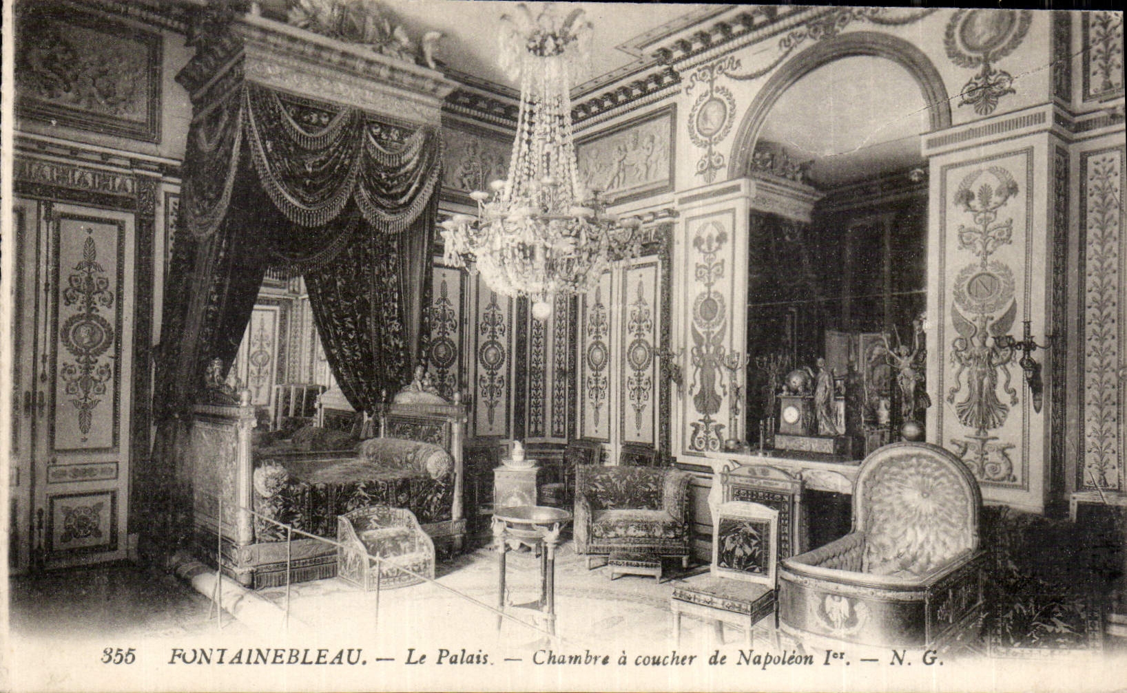 Fontainebleau — Das Schloss — Schlafzimmer von Napoleon I — N.G.