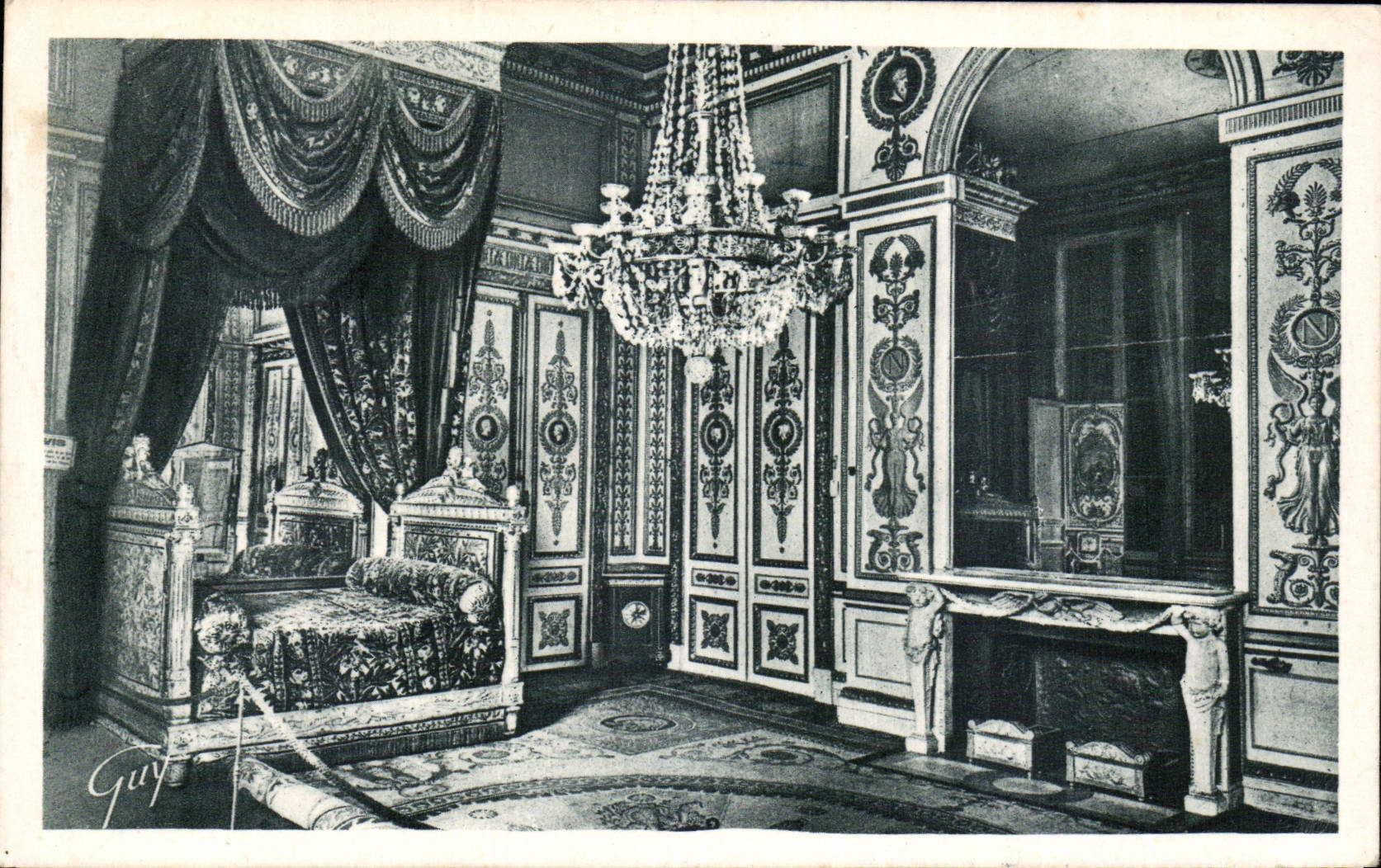 Bedroom of Napoleon I's Palace — Fontainebleau — Éd. André Lecointe