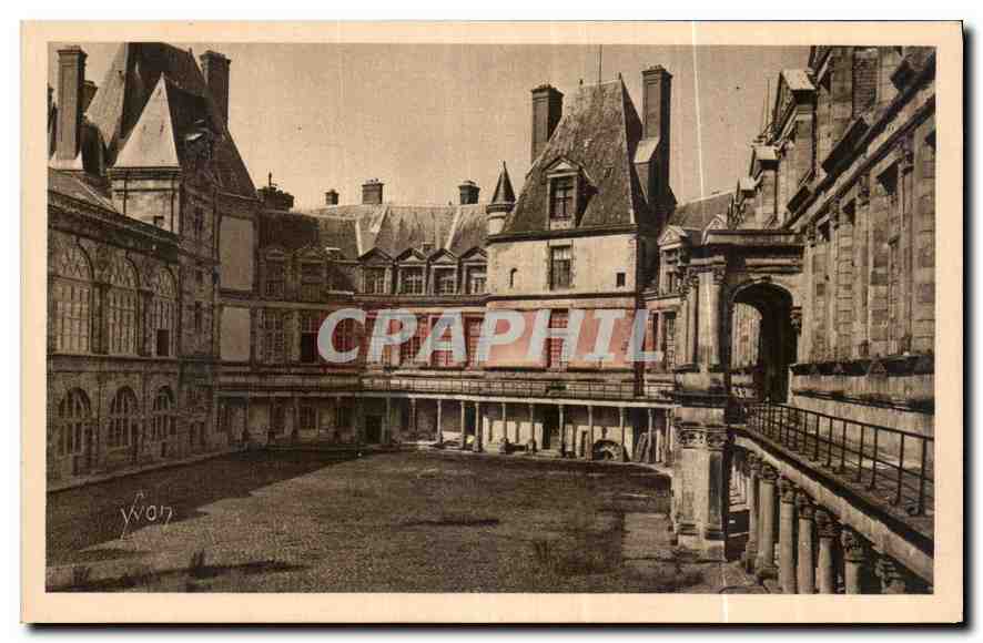 Palacio de Fontainebleau — Cour ovale vista del Pavillon St-Louis — Edición de Arte YVON, París